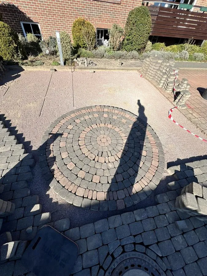 Kreismuster Pflastersteine – Hofgestaltung Goslar